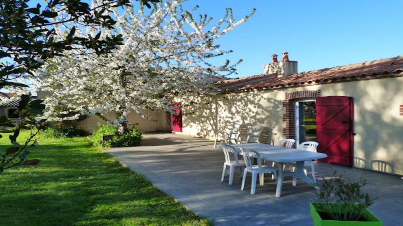 La Courtoise "Chez Gustine" Villa La Marne Exterior photo